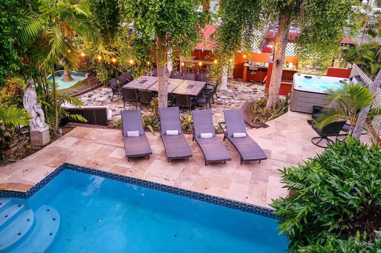 Luxurious San Juan Villa With Pool - Walk To Beach! Exterior photo